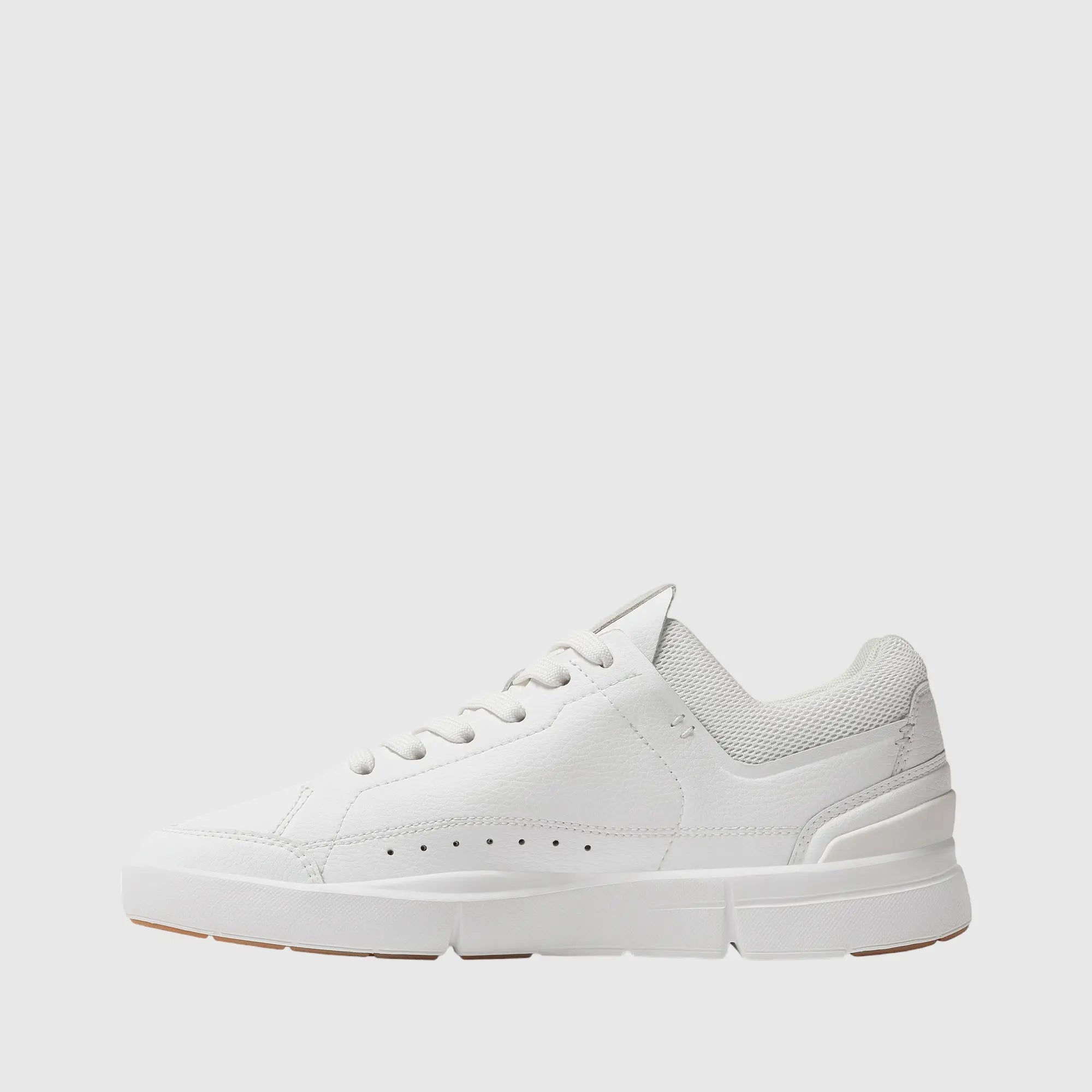 On Women's The Roger Centre Court White | Gum | On Air Studio