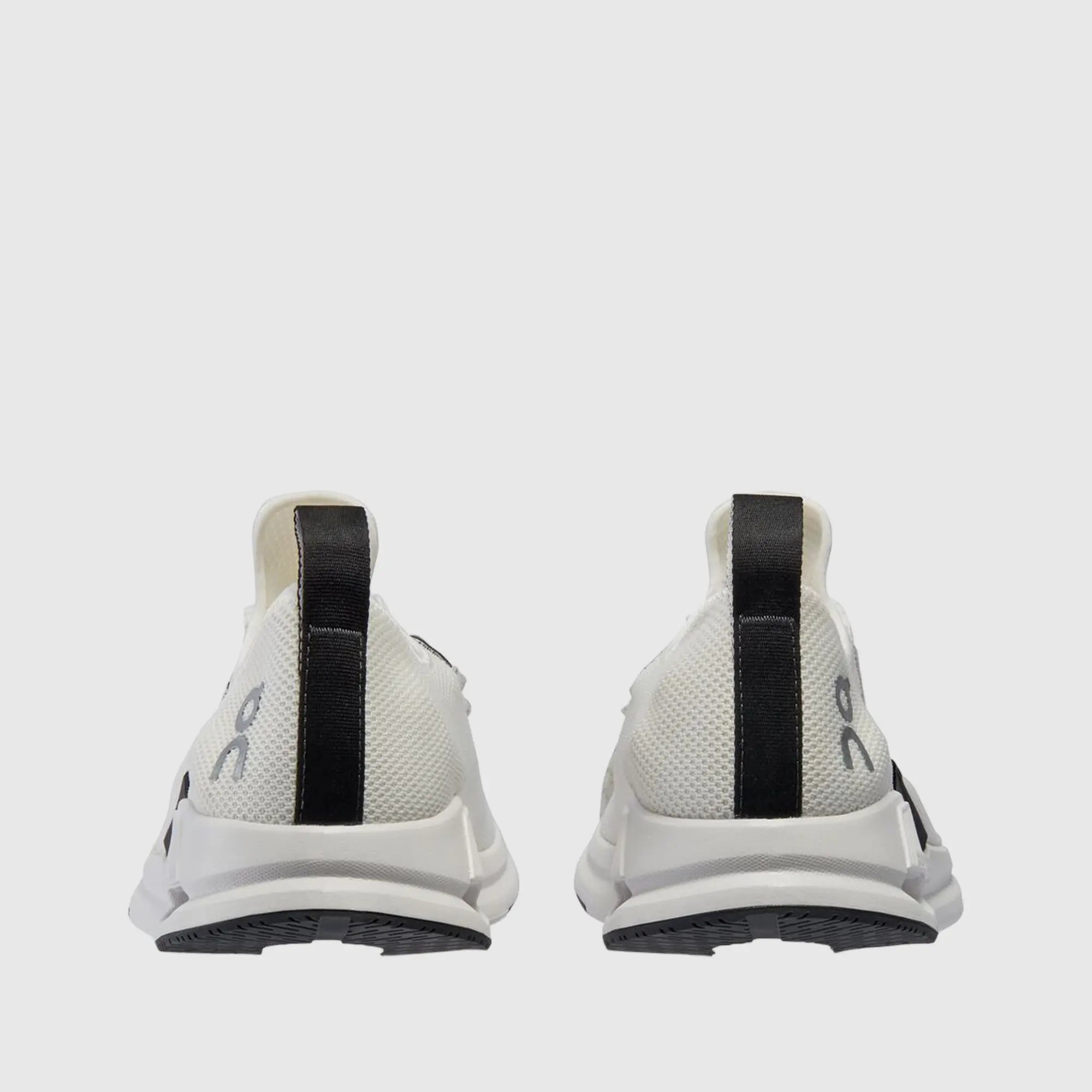 On Men's Men's Cloud Easy Undyed White | Black | On Air Studio