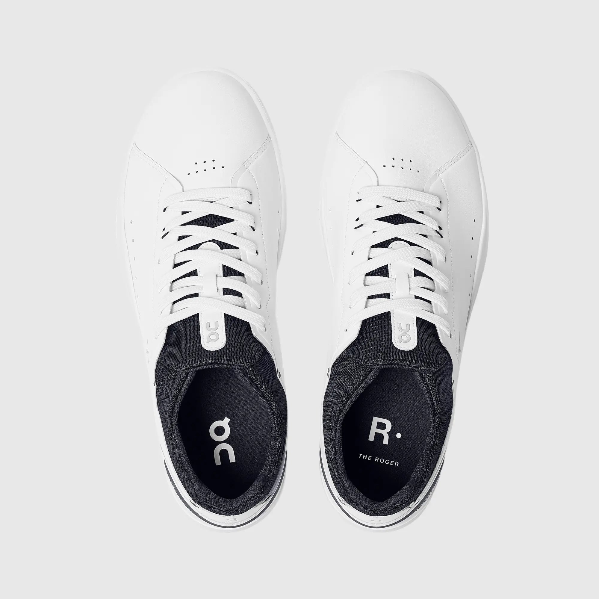 On Women's Roger Advantage Shoes